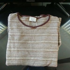 Long sleeve knit top